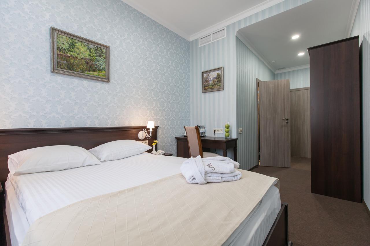 West Park Hotel Sofiivska Borshchahivka ภายนอก รูปภาพ