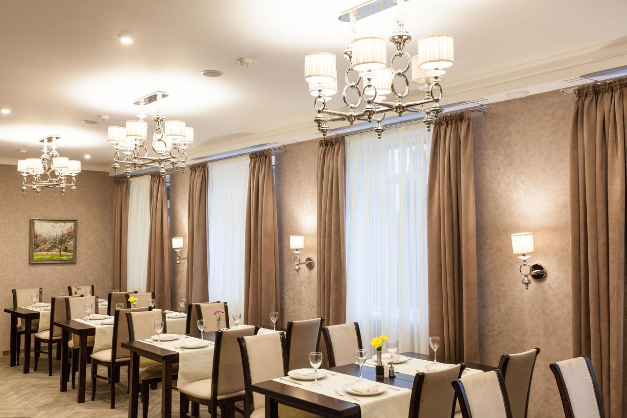 West Park Hotel Sofiivska Borshchahivka ภายนอก รูปภาพ